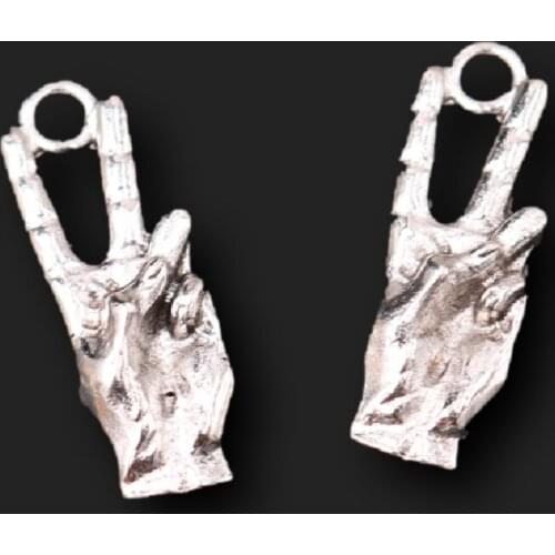 15pcs Silver Plated Victory and Success Gesture Pendant Hip Hop Bracelet Metal Accessories DIY Charms Jewelry Crafts Making A353