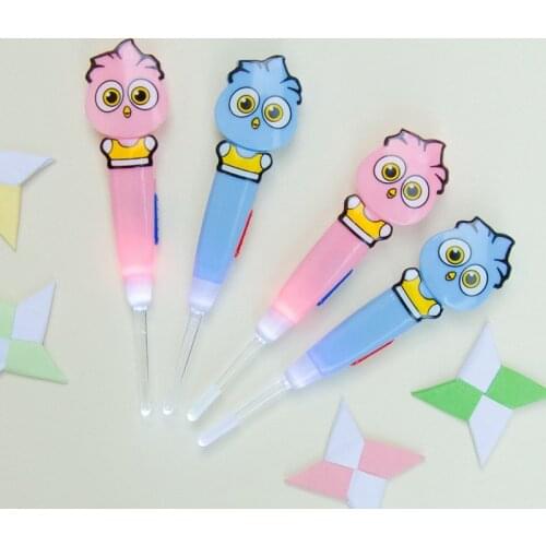 Baby Care Ear Spoon Light Child Ears Cleaning with Light Wholesale Earwax Spoon Ear Syringe