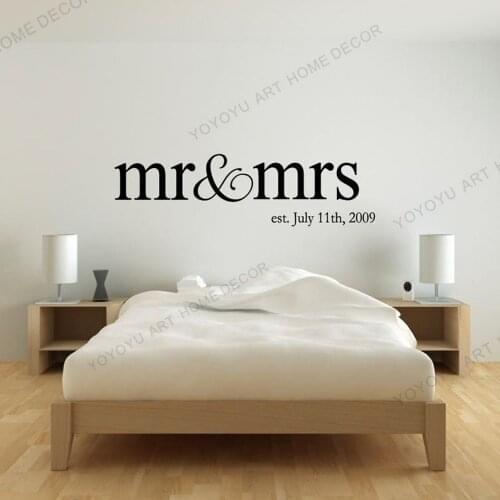Wedding Vinyl Wall StickerPersonalized Name Mr & Mrs Wedding Wall Decal Sticker Wedding Gift Idea Mordern Home Decor Q11