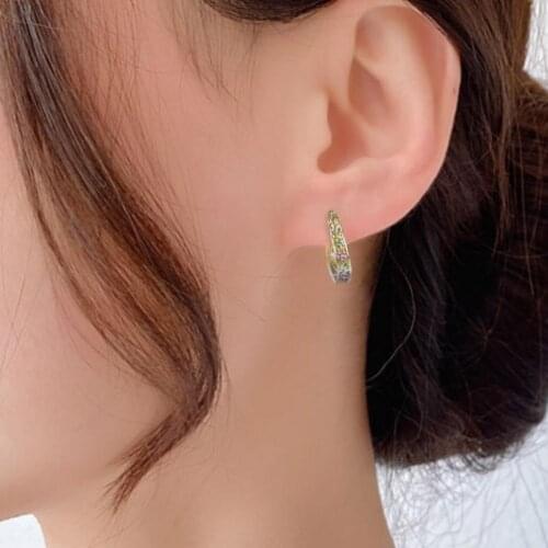 1 Pair Jewelry Accessories Ladies Earrings Hollow Comfortable to Wear Elegant Carving Flowers Circle Earrings for Anniversary