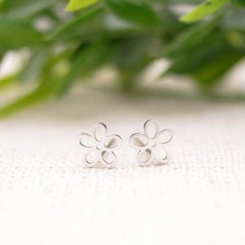 WJZB Fashion Pink Five Leaves Flower stud Earrings