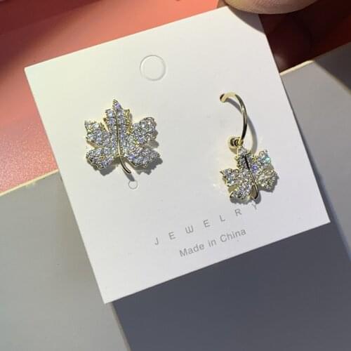 Exquisite Simple Maple Leaf Crystal Earring Fashion Elegant Women Inlay Zircon Silver Color Earring Charm Women Cocktail Jewelry