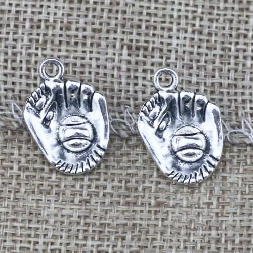 High Quality 20 Pieces/Lot 21mm*14mm Antique Silver Plated Sports Softball Charm Baseball Gloves Charms