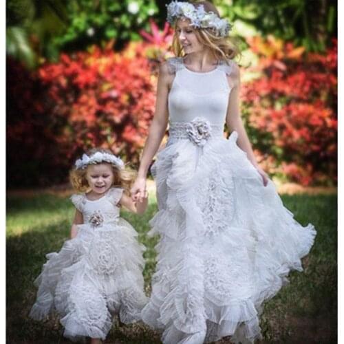 2020 Appliques Beading Sash Tulle Flower Girl Dresses For Wedding A-line Ruffles Little Girls First Holy Communion Dresses Floor