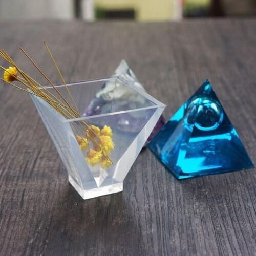 Transparent Pyramid Silicone Mould DIY UV Resin Decorative Craft Jewelry Making Mold Epoxy Resin Molds for Jewelry Pyramid Shape