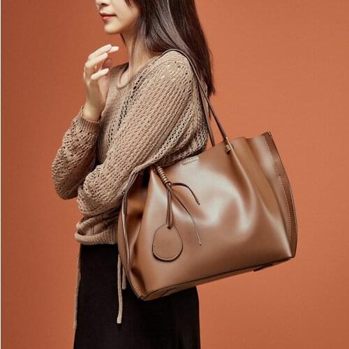 Autumn Designer Leather Handbags Women Bags Split Cowhide Female Shoulder Bag Large Travel Shopping Tassel Fashion Tote Bag