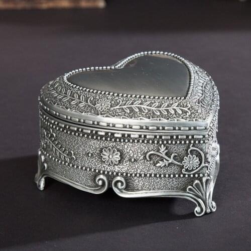 Vintage Heart-Shaped Alloy Gift Box Wedding Ring Box Display Storage Jewelry Box Heart-Shaped Ring Box Jewelry Storage