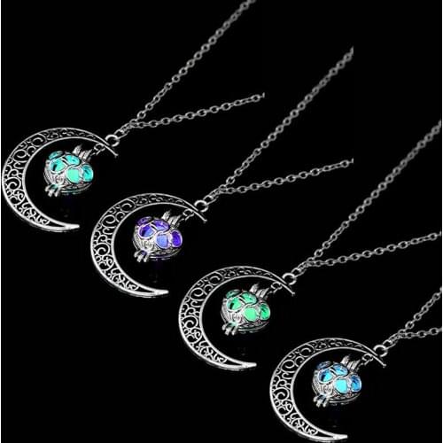 2021 New Hot Moon Glowing Necklace Gem Charm Jewelry Women Halloween Hollow Luminous Stone Necklace Gifts Charm Personality