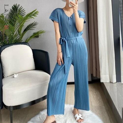 LANMREM Ladies Blue Pleated Tie Jumpsuit V-neck Short-sleeved Ladies Fashion Temperament 2021 Summer New Style 2E1858