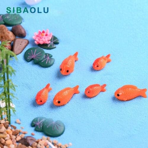 8pcs Red Fish Miniature Figures Decorative Mini Fairy Garden Animals Moss Micro Landscape Ornaments Resin Baby Toy