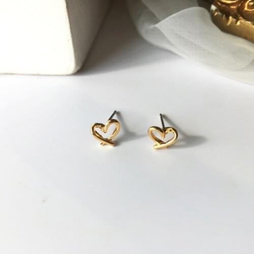 1 Pair Ear Post Stud Earrings Gold Color Heart For Women Jewelry Concise Daily Accessories 7mm x 6mm