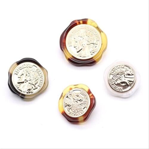 1lot= 5 pieces Round metal coat buttons, coat sweater pearl buttons, all-match men and women black and white buttons