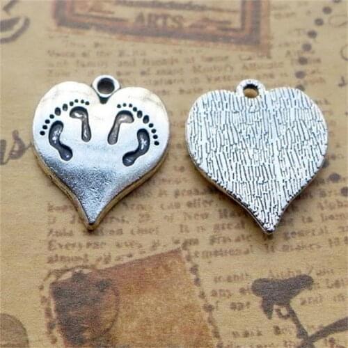 BULK 30 Zinc Alloy Antique Silver Plated Heart Shaped Footprints Engraved Charms DIY Metal Jewlery Making 17*20mm