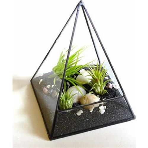 Air Plant Terrarium, Glass Pyramid Terrarium Planter. Terrarium Kit Accessories,Glass Geometric Terrarium Gardening Decoration