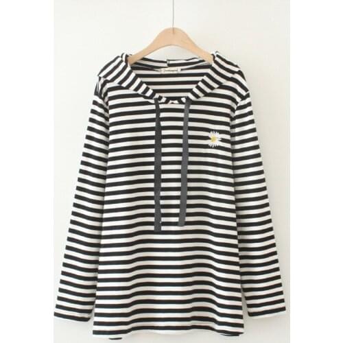 Plus Size XL-4XL Hoodies Long Sleeved Hooded Autumn Pullovers Large Size Outerwear Daisy Embroidery Clothing Sweatshirts