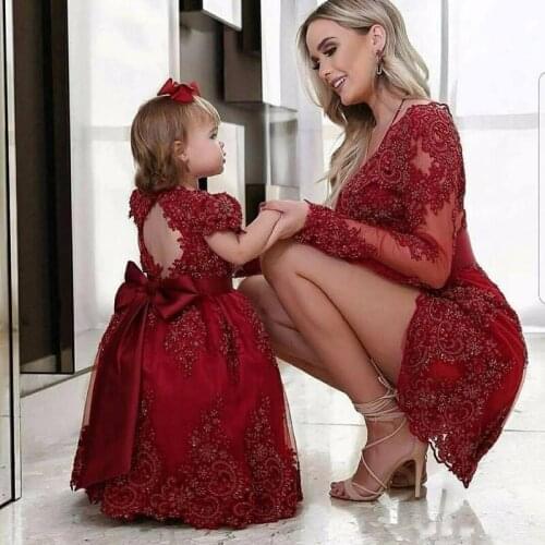 Charming Girls Pageant Dresses Long Sleeves Burgundy with Appliques Sequined Short Cocktail Dresses 2019 Mini Me Mother Daughte