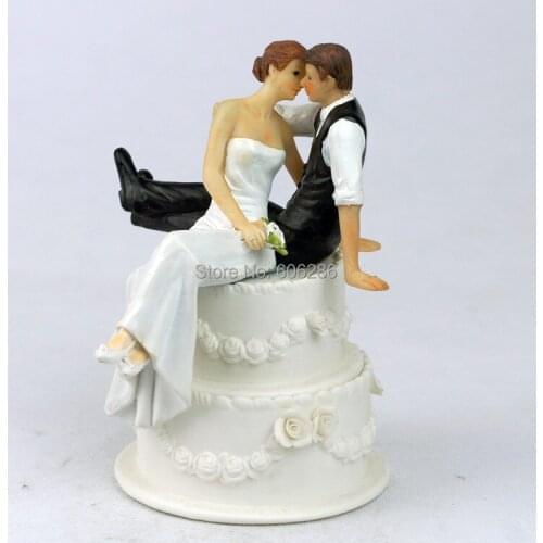 Wholesale 45pcs/LOT Resin Couple Bride and Groom Figurines for wedding Cake Topper and Cake Stand Decorations