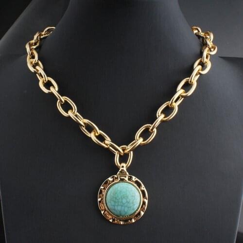 Vintage Green Stone Pendant Necklace Statement Gold Color Heavy Metal Long Chain Necklace for Women Jewelry Gifts