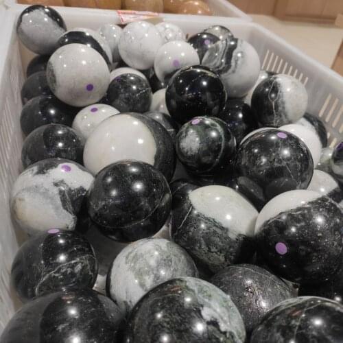 1pcs 4-5cm Free Shipping Natural Stone Tai Chi Ball Home Decoration Astrologer Energy Ball Chakra Feng Shui Healing Ball