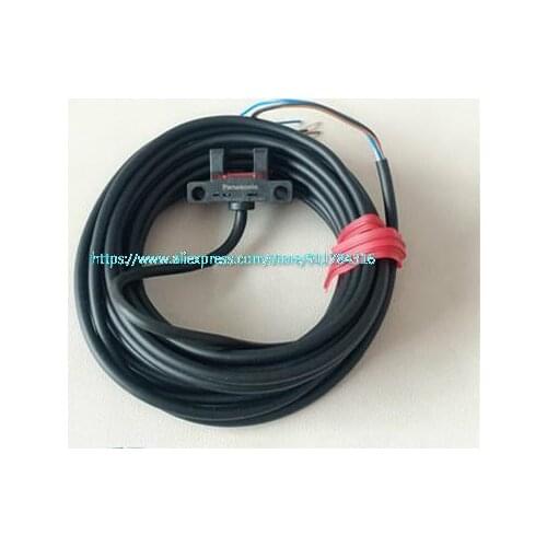 2pcs Photoelectric Switch PM-K25-C3 PM-F25-C3 PM-L25-C3 PM-R25-C3 PM-K45-C3 PM-L45-C3 PM-Y45-C3 PM-R45-C3 PM-T45-C3 PM-F45-C3