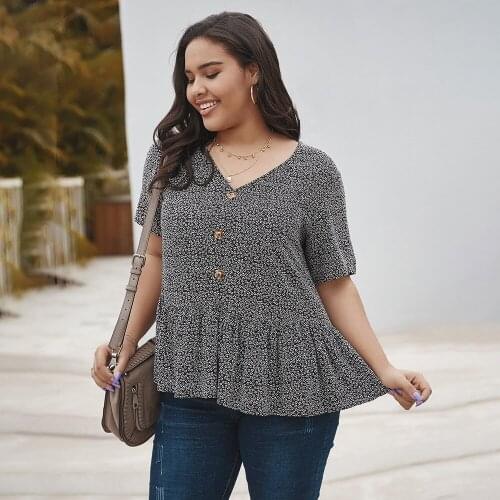 Spring Summer Women Clothing 4XL Plus Size Short Sleeve Top Female Solid Color Loose T-Shirt Casual Women Button Pullovers