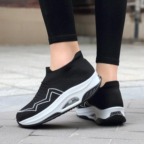 Sneakers 2020 Women shoes for women 2020 Lightweight female Running walking Shoes Outdoor Sports Shoes zapatillas de deporte