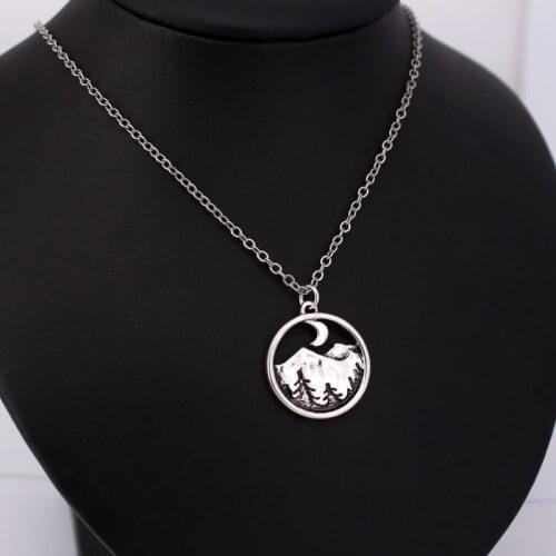 Hzew tree night moon mountains landscape pendant necklace gift