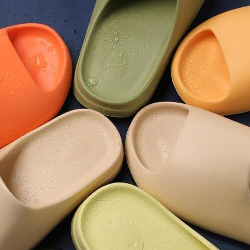 Summer mens and womens net red thick soled flat slipper for home use rubber plastic Dongdong garden shoes EVA bathroom coconut