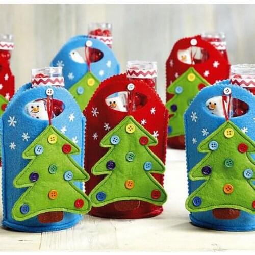 Reusable Non-woven Fabric Christmas Tree Pattern Gift Bags Candy Holder with Button And White Snowflake Decoration