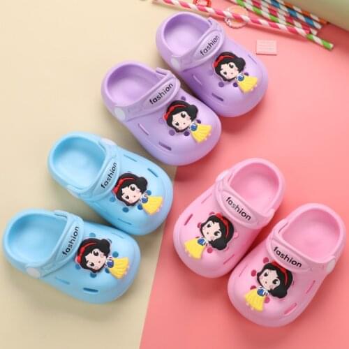 Disney Childrens Sandals Hole Shoes Summer New Children Nice Non -slip Soft Floor 4-6Years Old Boys Beach Cartoon Sandals
