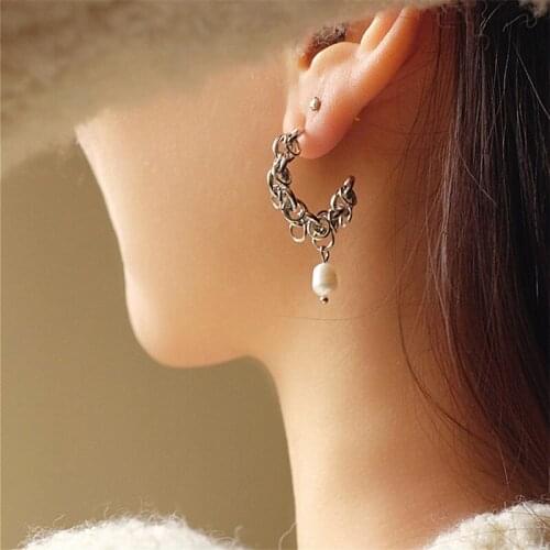 Hip Hop Punk Metal C Shaped Earrings 925 Silver Needle Chain Drop Earrings For Cool Girl Natural Pearls Earrings Jewelry Gift