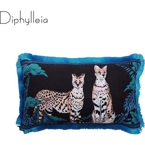 Diphylleia Couch Cushion Cover Leptailurus Serval Cat Print Retro Fashion Collection American Style Lumbar Pillow Case Fringed