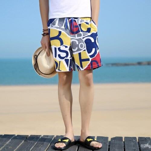 2021 New Men Beach Shorts Summer Leisure Five-point Loose Swimming Trunks Shorts