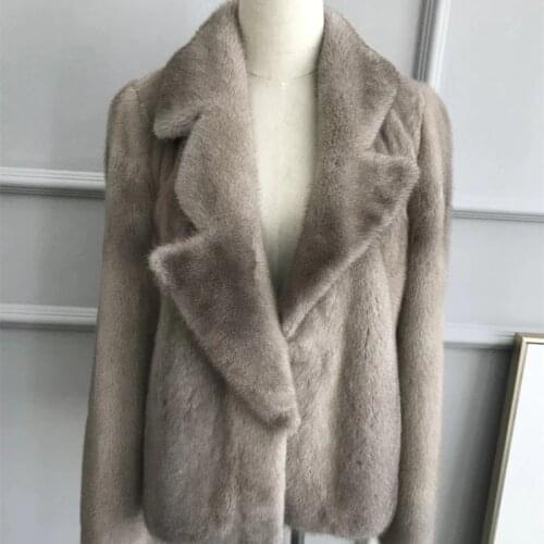 Real Mink Fur Women Short Slim Coat with Turn-down Collar Winter Warm Thick Whole Mink Fur Thick Jacket
