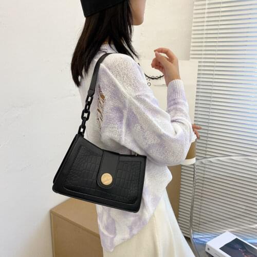 Crocodile Pattern Baguette Handbag for Women 2021 Candy Color Chain Ladies Small Shoulder Bags Fashion Design Leather Armpit Bag