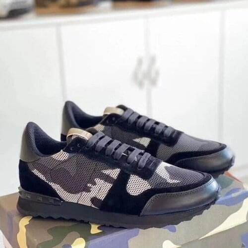 2021 Top Outdoor Jogging Lovers Men Running Shoes Athletic Walking Female Brand Luxury Gir Breathable Mens Women Sneakers