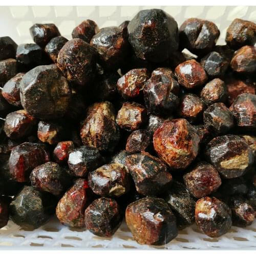 10pcs Random Natural Red Garnet Crystal Rough Stoner Raw Stone Lot Mineral Specimen Healing Minerals Gift