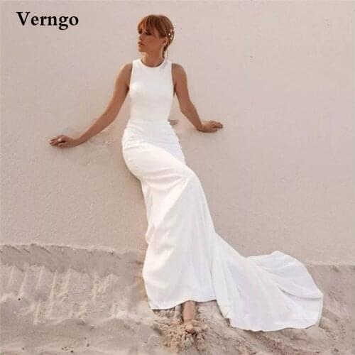 Verngo Simple Beach Wedding Dress Jewel Neck Criss Cross Back Sweeo Train Modest Bridal Gowns Maxi Women Formal Party Dresses