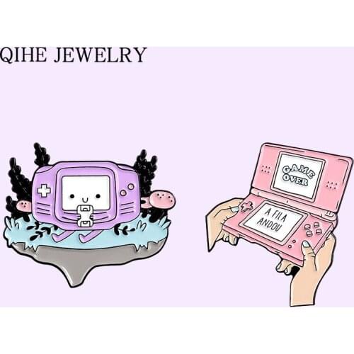 Game Machine Enamel Pin Cute Pink Purple Video Game Lovers Brooches for Women Men Lapel Pin Metal Badge Jewelry Gift Wholesale