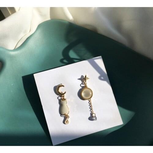 1 Pair Pet Cat Asymmestric Stud Earrings For Women Jewelry Gold Color Beige Round Cat Accessories 52mm x 12mm 41mm x 9mm