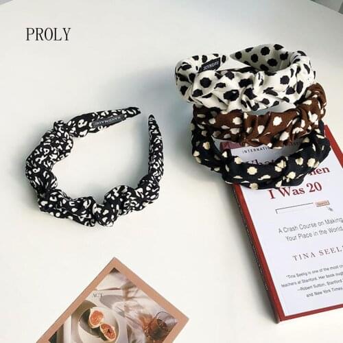 PROLY New Fashion Leather Hairband For Women Pleated Pointed Headband For Girls Classic Headwear Adult Hair Accessories Turban