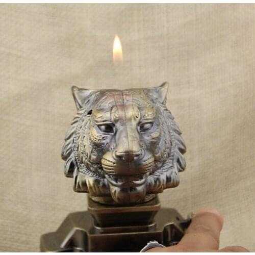 Lion Head Ashtray with Open Flame Lighter Smoking Accessories for Weed Cool Lighter for Friend Regalos Para Hombre Originales