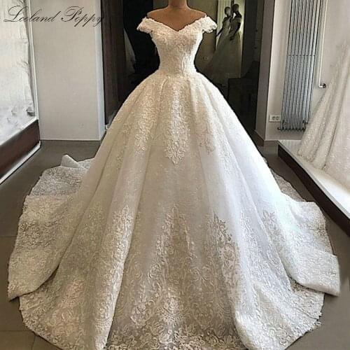 Lceland Poppy A-line Luxury Lace Wedding Dresses Off the Shoulder Lace Appliques Beaded Floor Length Sleeveless Bridal Gowns