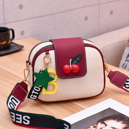 Small Bag Female 2021 New Trend Womens All-match Messenger Bag Fashion Designer Elegant Sweet Beauty Shoulder Bag