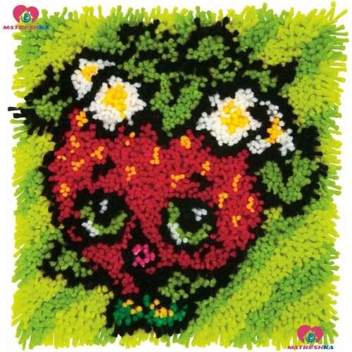 Strawberry Diy Latch Hook Kits Pillowcase Needlework Cushion 3d Printed canvas DIY Crochet Latch Hook kits Unfinished home decor