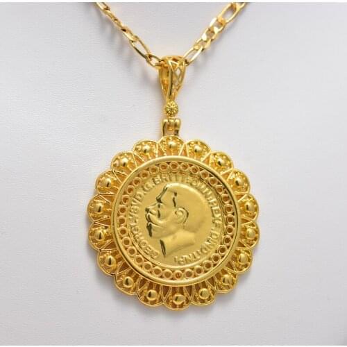 Annayoyo Gold Color Flower United kingdom George V Coronation Jewelry Gold Necklace Pendant For Women Man Commemorative Jewelry