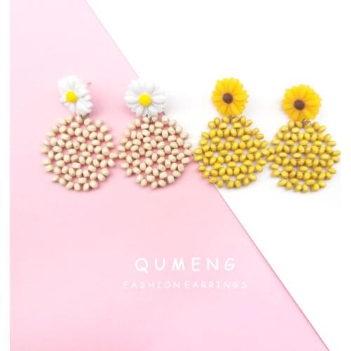 QUMENG Flowers Studs Earrings for Women Cute Sweet Sunflower Drop Earrings Vintage Wood Beaded Dangle Earring Jewelry Gift