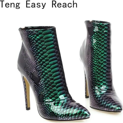 Hot Fashion Boots Pointed Toe High Heel Ankle Boots Snake Print Boots 2021 Winter Women Slim High Heel Shoes Punk Black Booties