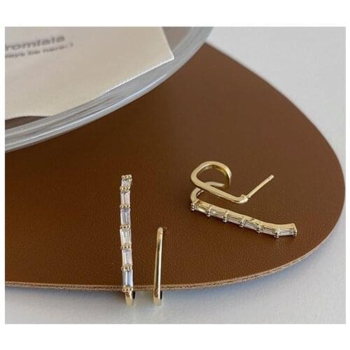 Special Design Irregular Stud Earrings For Women Big Zircon Beads Piercing Gold Earring Girls Fashion Ear Jewelry