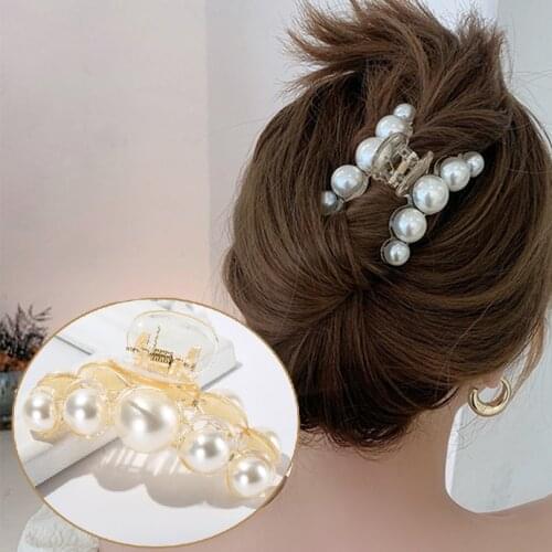 Woman Classic Big Pearl Hair Claws Barrettes Fashion Hair Clips Crab Girls Hair Accessories Hairpins Female Ornament Hairgrip